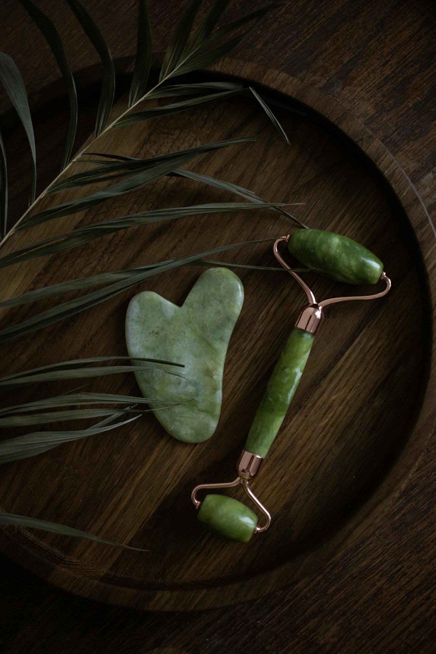 Jade Glow Ritual Set – Gua Sha & Facial Roller